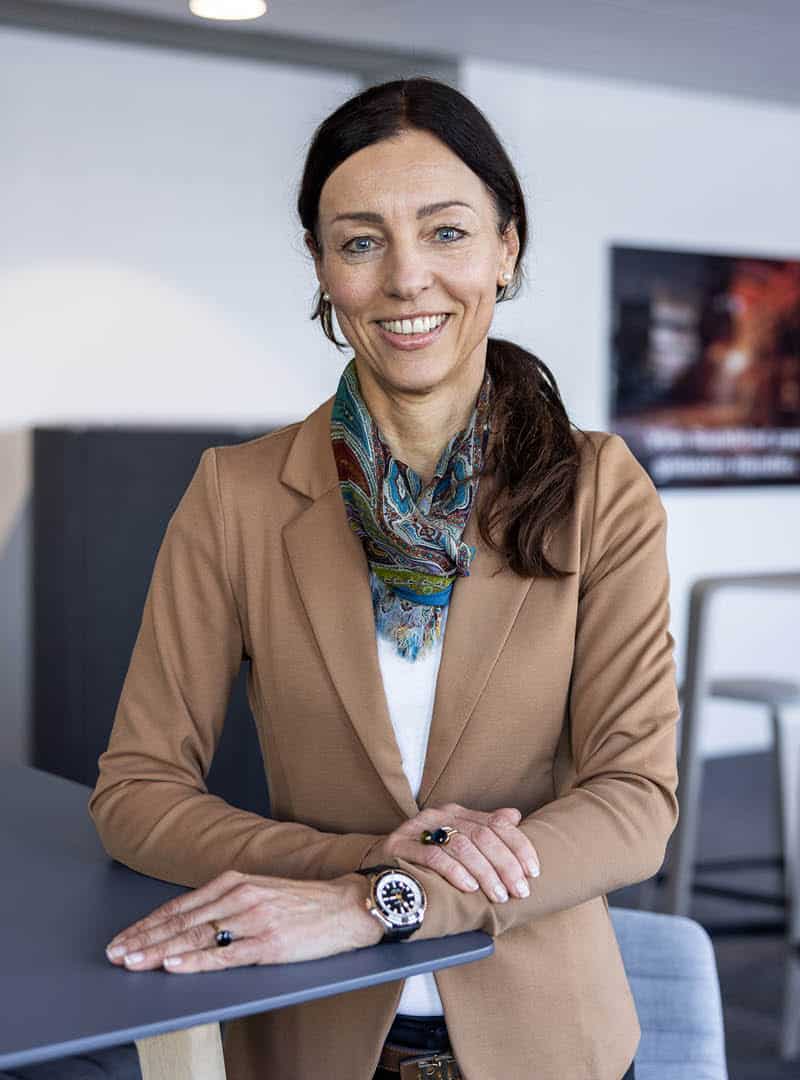 Portraitfoto von Sabine Egartner, Leitung Finance & Treasury, Vice President