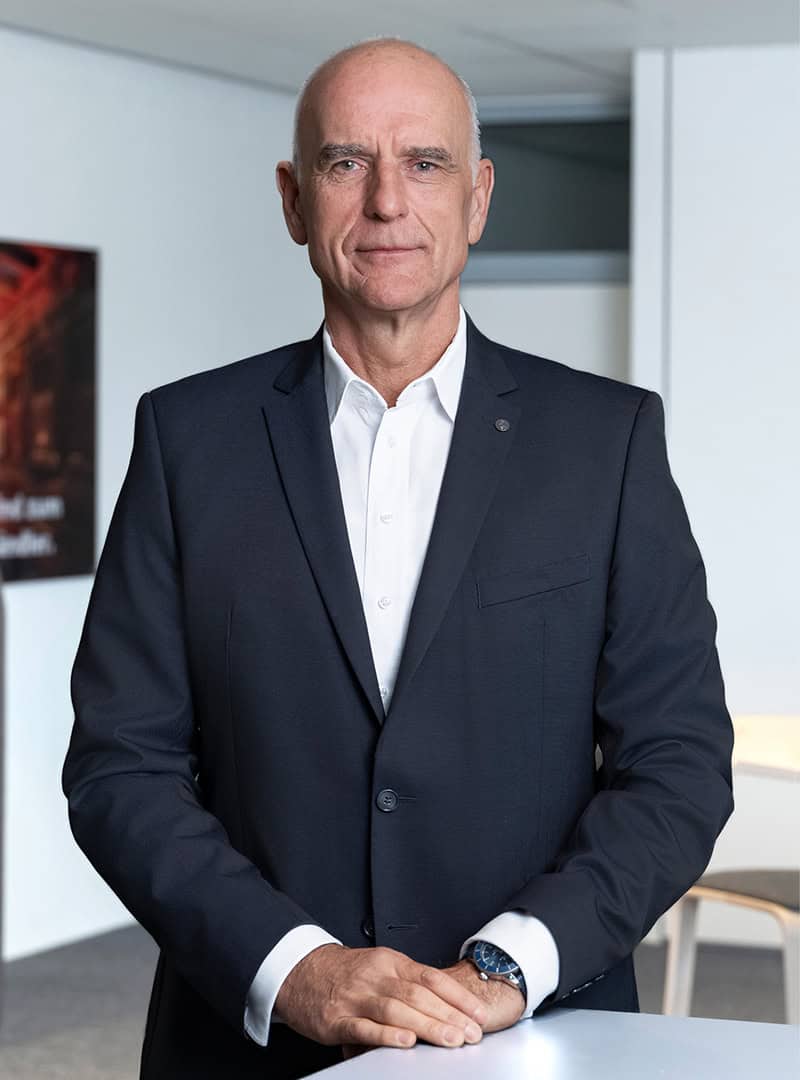 Portraitfoto von CEO Christian Jörg